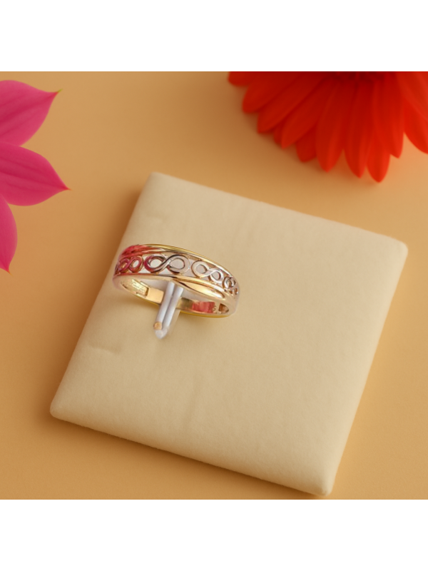 Eleganter Bicolor-Ring aus 14K Gold